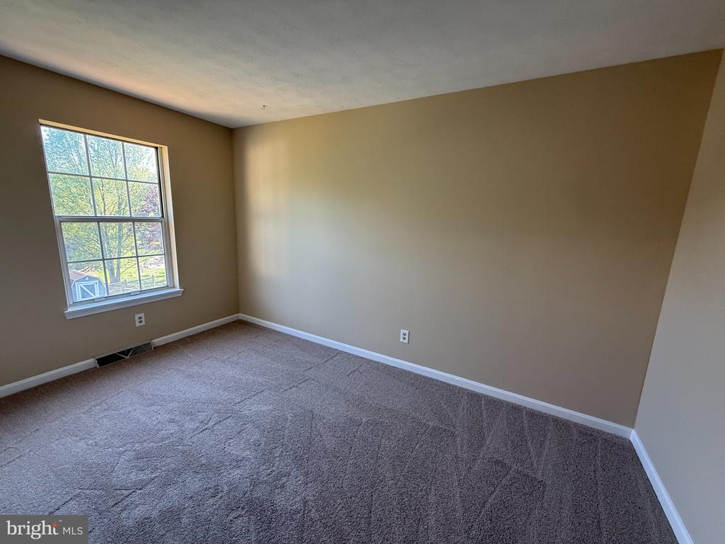 1576 BRIMFIELD CIRCLE