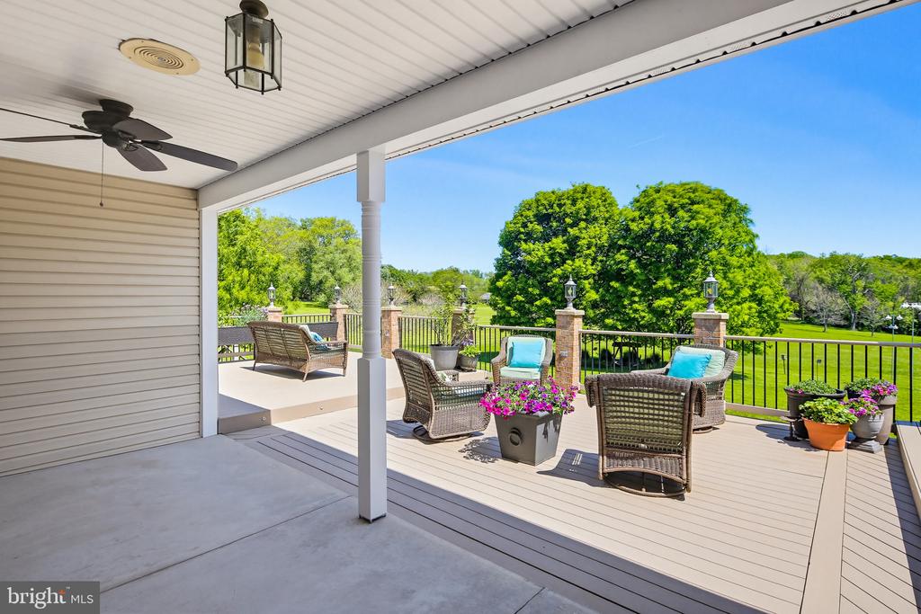 6111 EMERALD LANE
