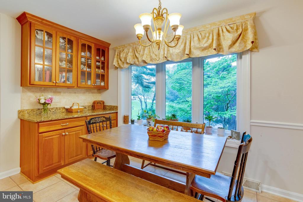 5421 HUCKLEBERRY LANE