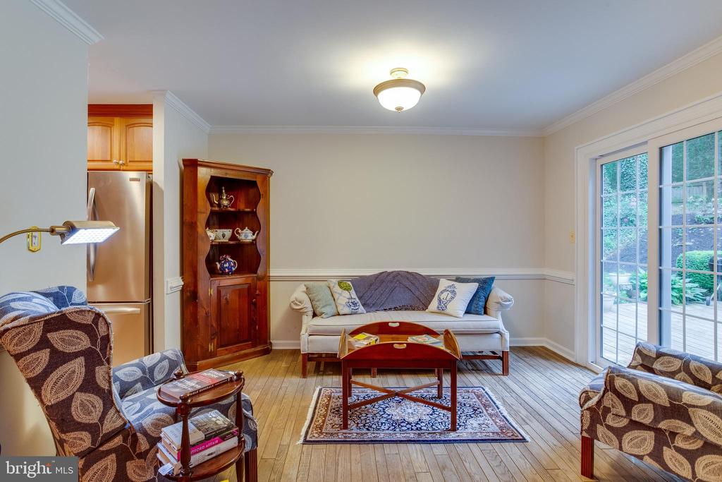 5421 HUCKLEBERRY LANE