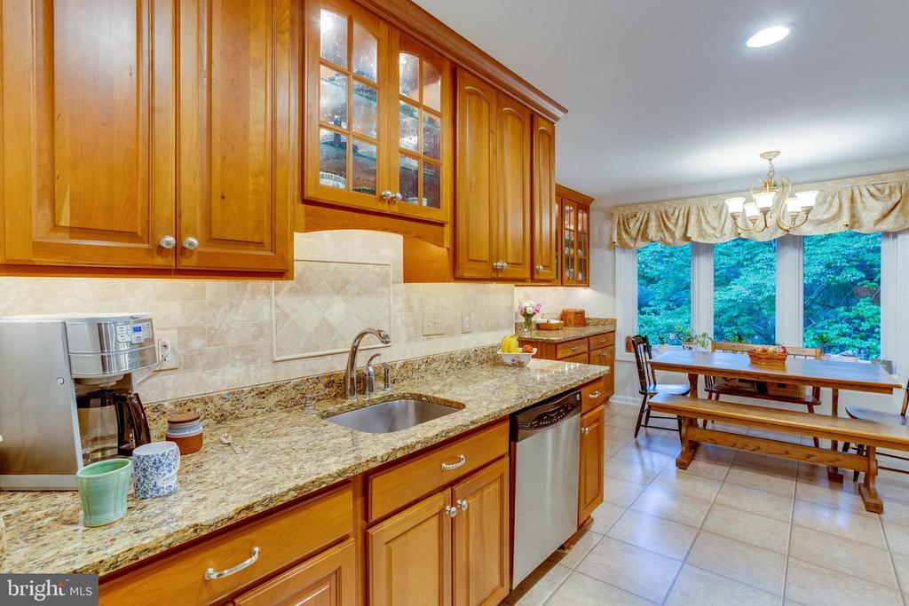 5421 HUCKLEBERRY LANE