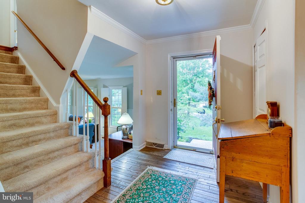5421 HUCKLEBERRY LANE