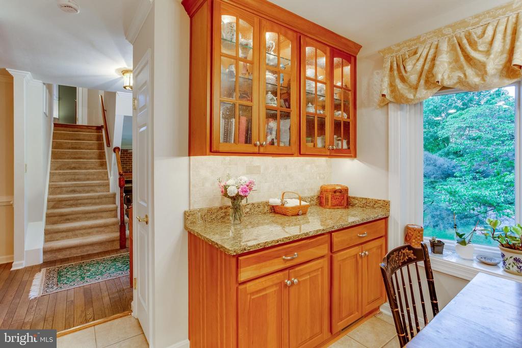 5421 HUCKLEBERRY LANE