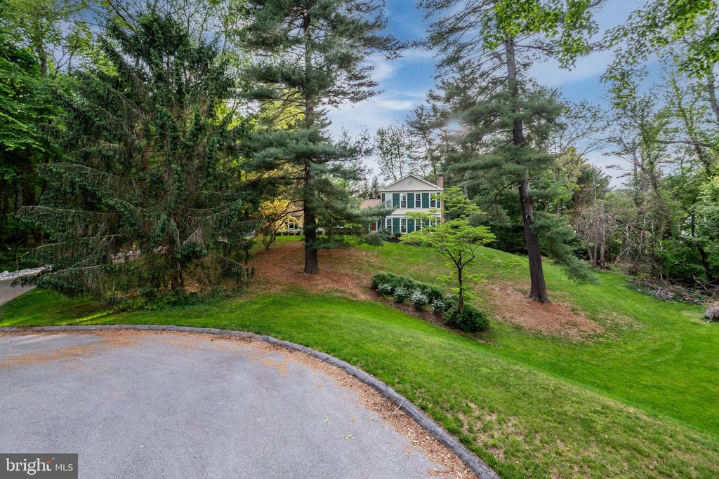 5421 HUCKLEBERRY LANE
