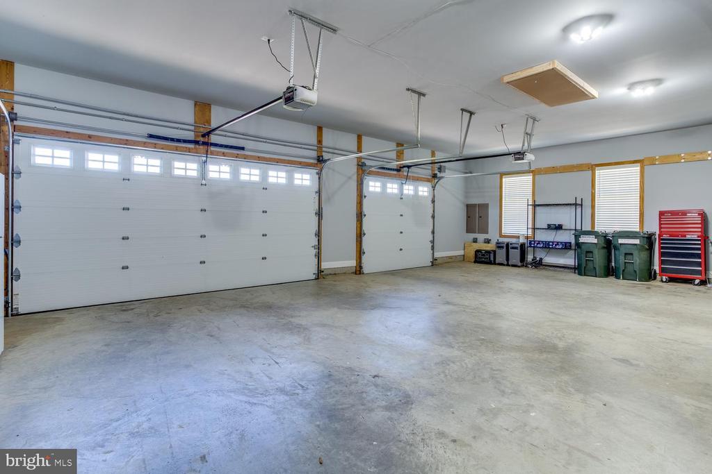 4180 JOHN BENJAMIN DRIVE