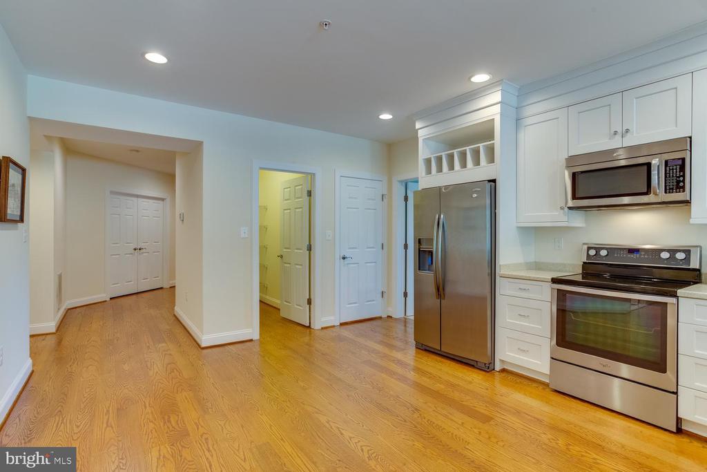 4180 JOHN BENJAMIN DRIVE