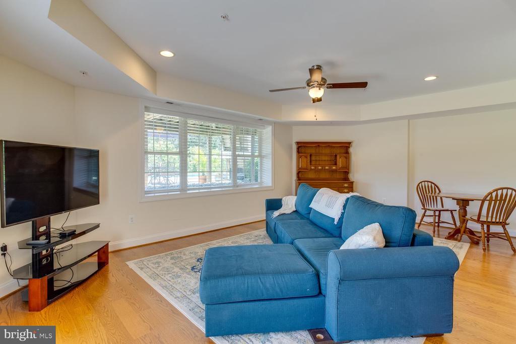 4180 JOHN BENJAMIN DRIVE