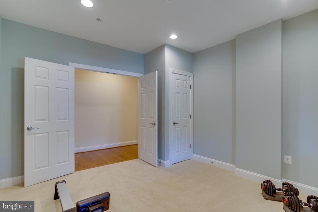 4180 JOHN BENJAMIN DRIVE