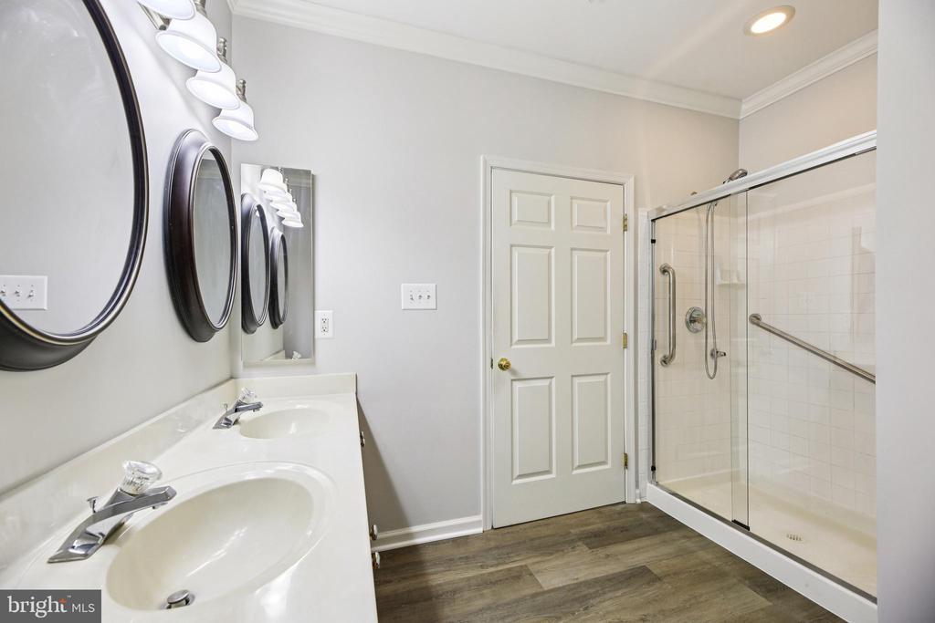 6200 GLEN VALLEY TERRACE Unit: 1G