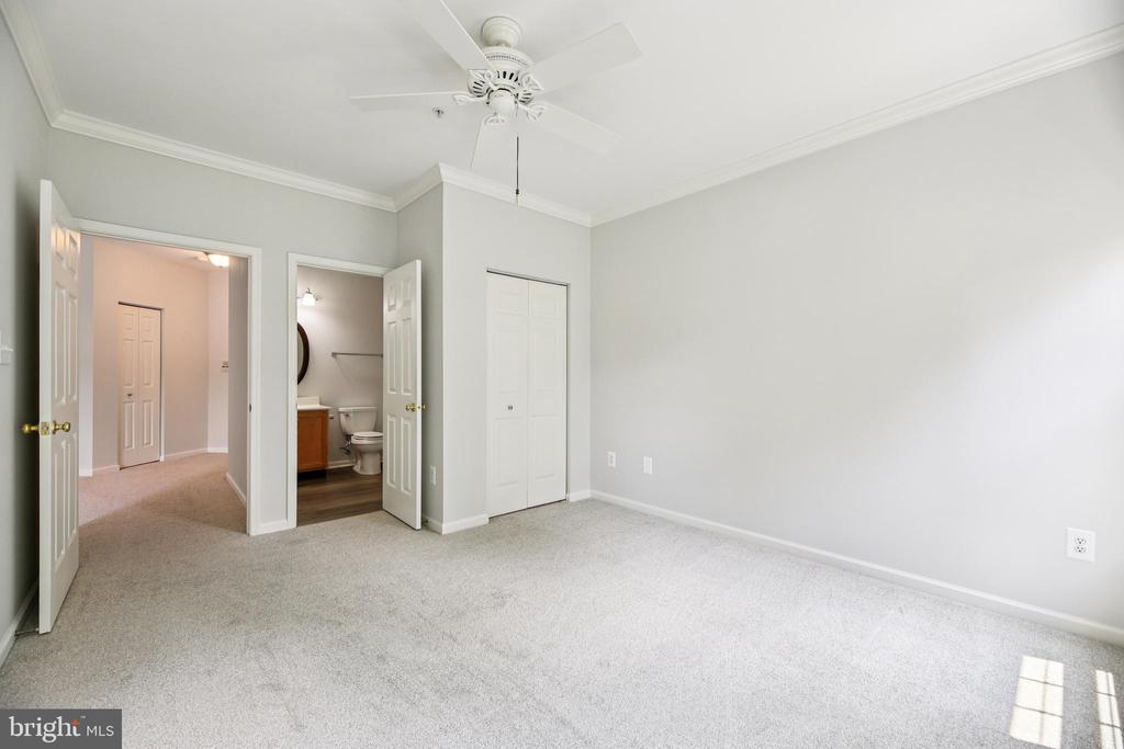 6200 GLEN VALLEY TERRACE Unit: 1G