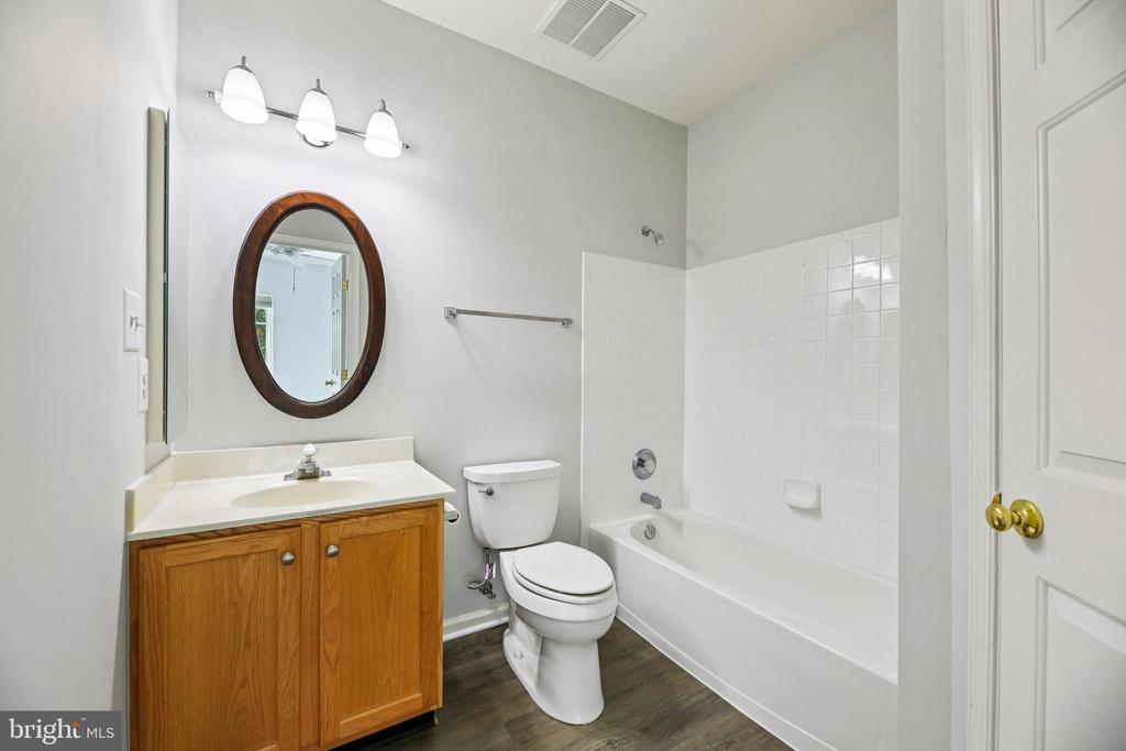 6200 GLEN VALLEY TERRACE Unit: 1G