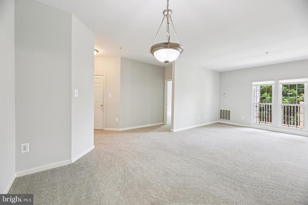 6200 GLEN VALLEY TERRACE Unit: 1G