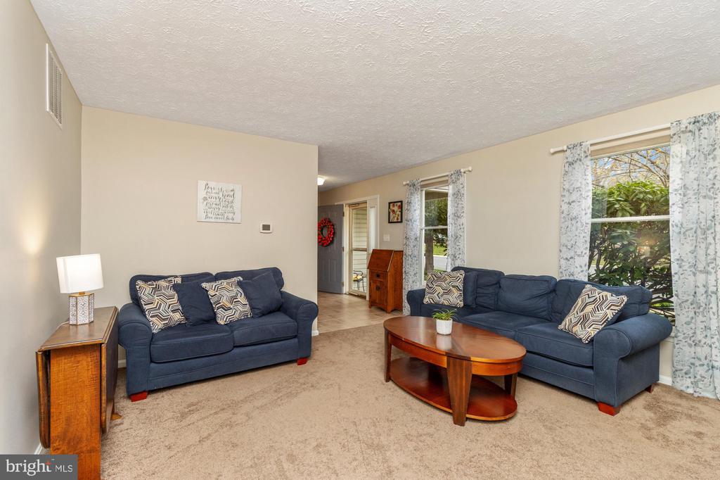 904 GREEN FAWN COURT
