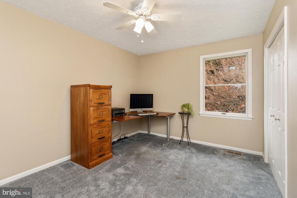 904 GREEN FAWN COURT