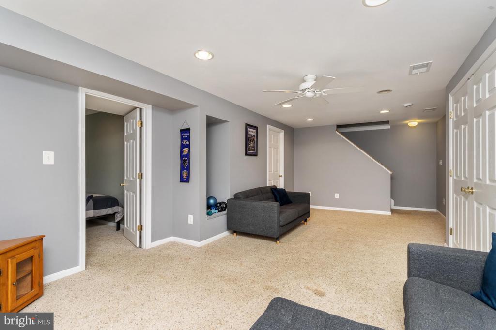 904 GREEN FAWN COURT