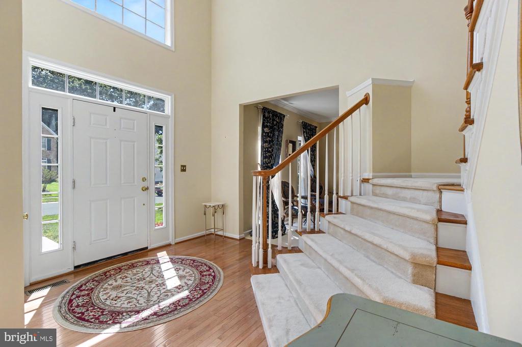 306 LOGANWOOD COURT