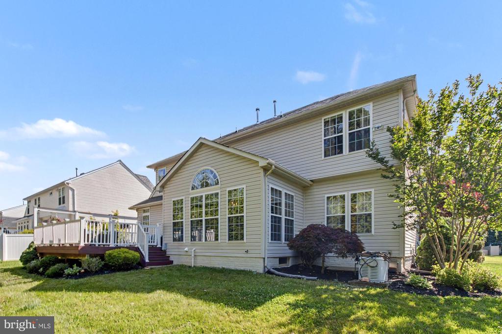 306 LOGANWOOD COURT
