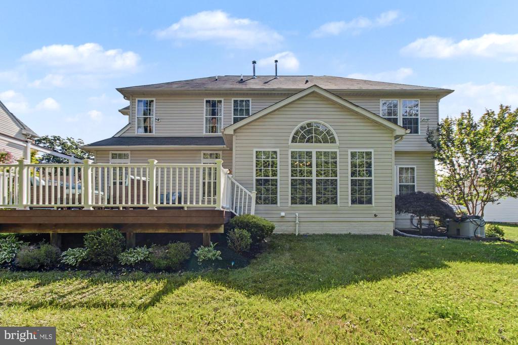 306 LOGANWOOD COURT