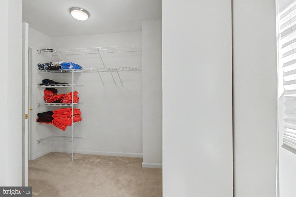 306 LOGANWOOD COURT