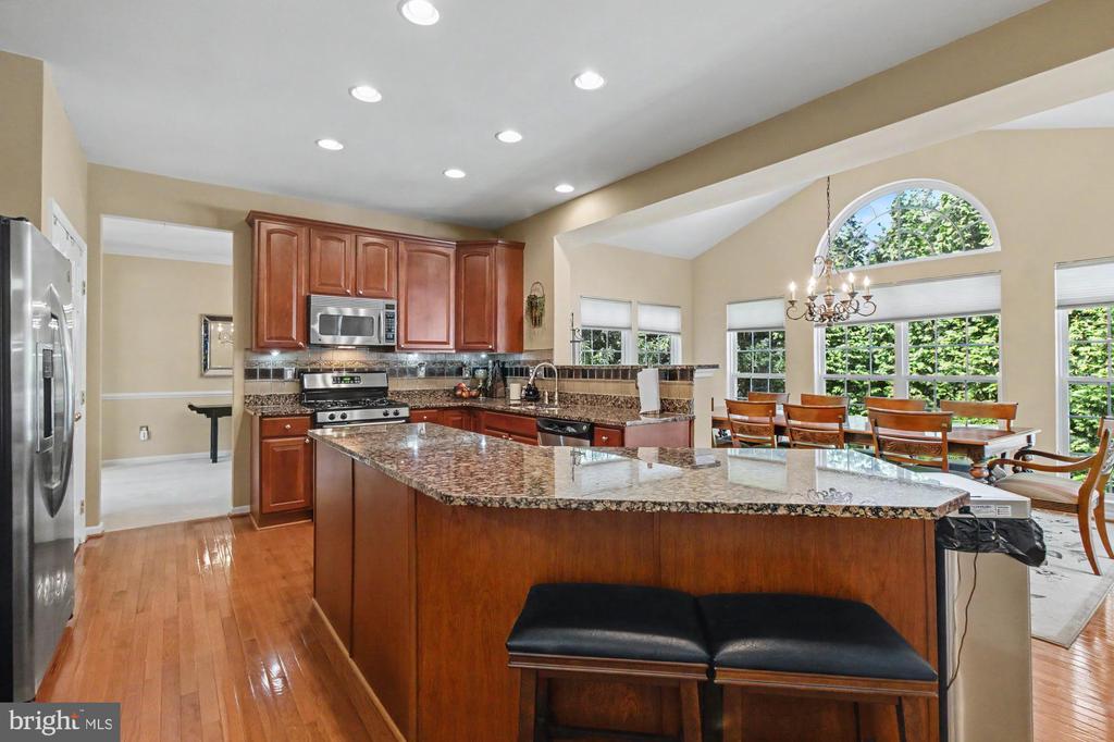 306 LOGANWOOD COURT