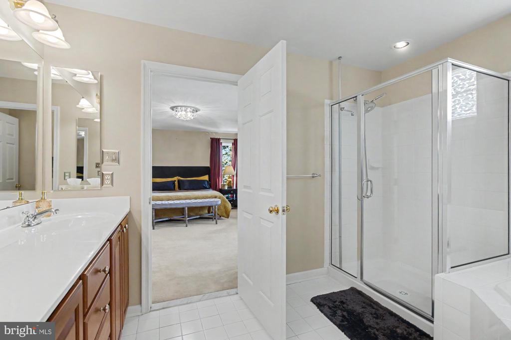 306 LOGANWOOD COURT