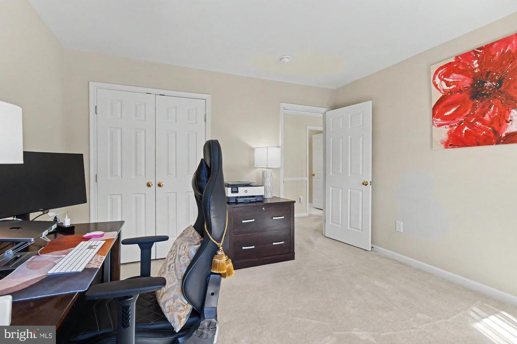 306 LOGANWOOD COURT
