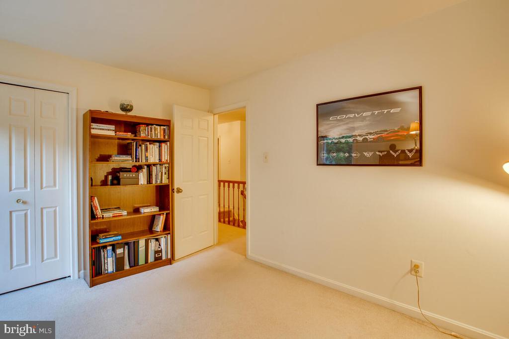 9625 LARCHMEDE COURT