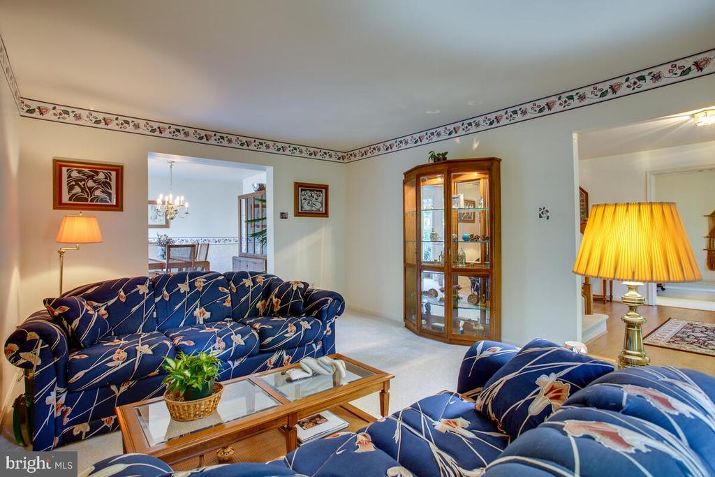 9625 LARCHMEDE COURT