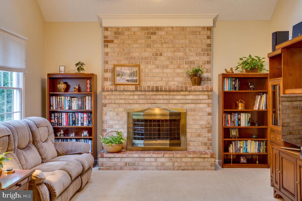 9625 LARCHMEDE COURT