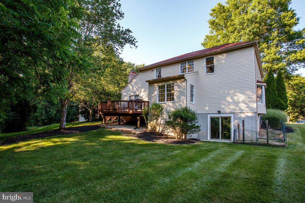 9625 LARCHMEDE COURT