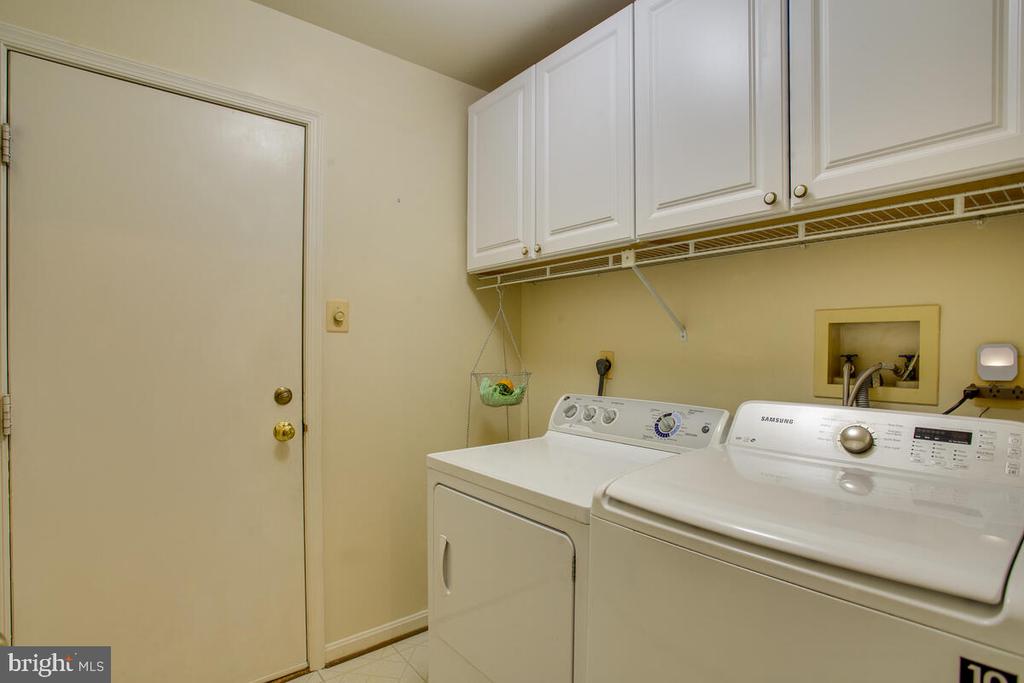 9625 LARCHMEDE COURT