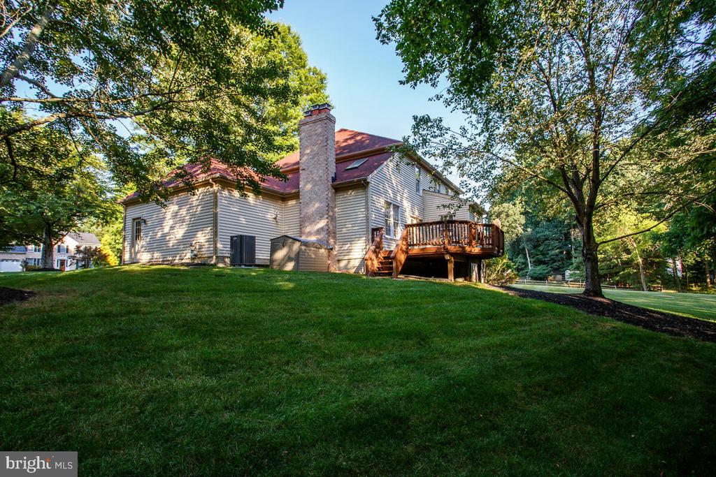 9625 LARCHMEDE COURT