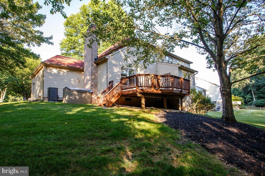 9625 LARCHMEDE COURT