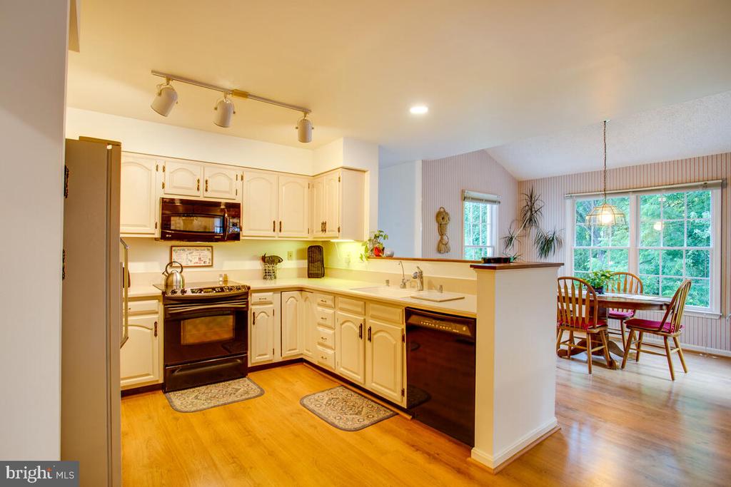 9625 LARCHMEDE COURT