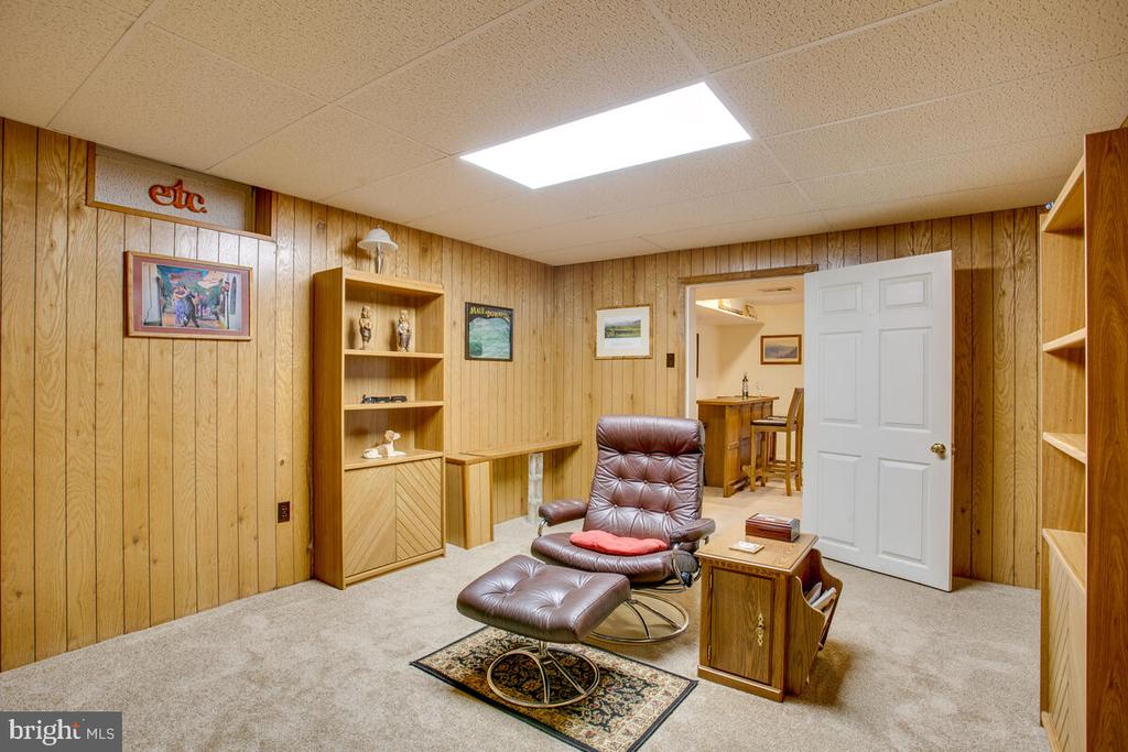 9625 LARCHMEDE COURT