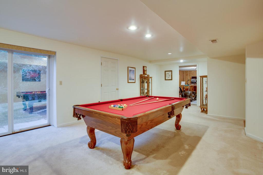 9625 LARCHMEDE COURT