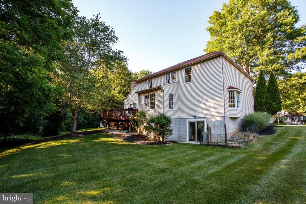 9625 LARCHMEDE COURT