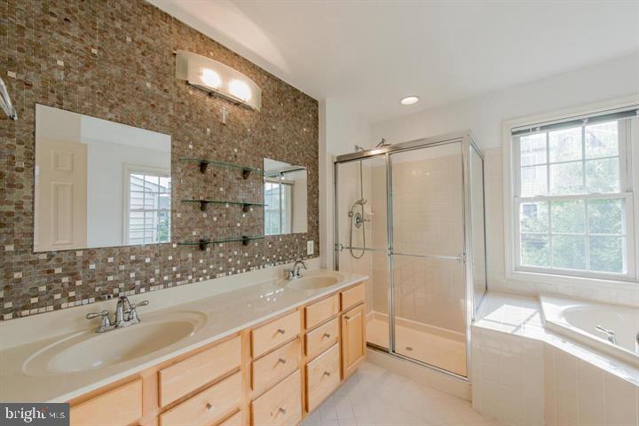 8823 MONTJOY PLACE