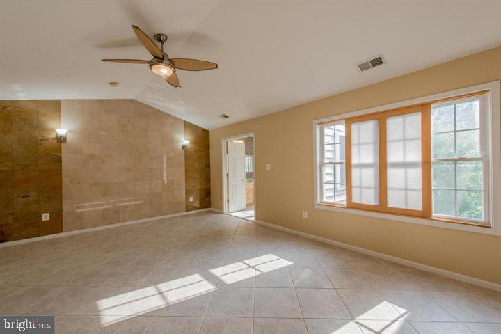 8823 MONTJOY PLACE