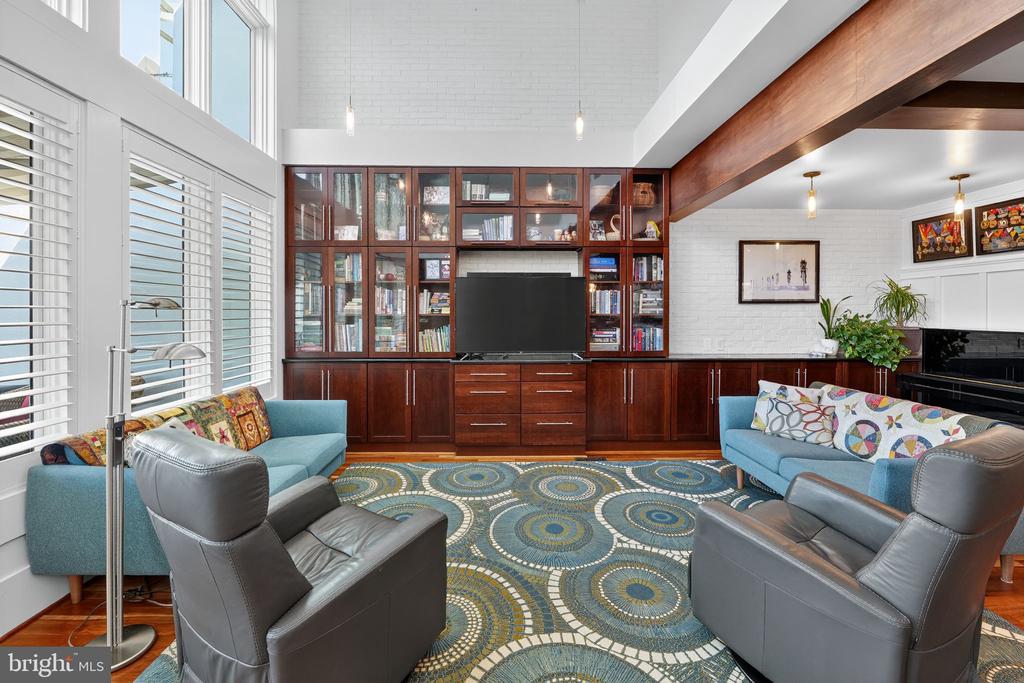 10301 WILDE LAKE TERRACE