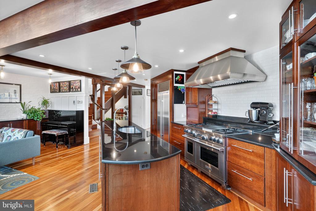 10301 WILDE LAKE TERRACE