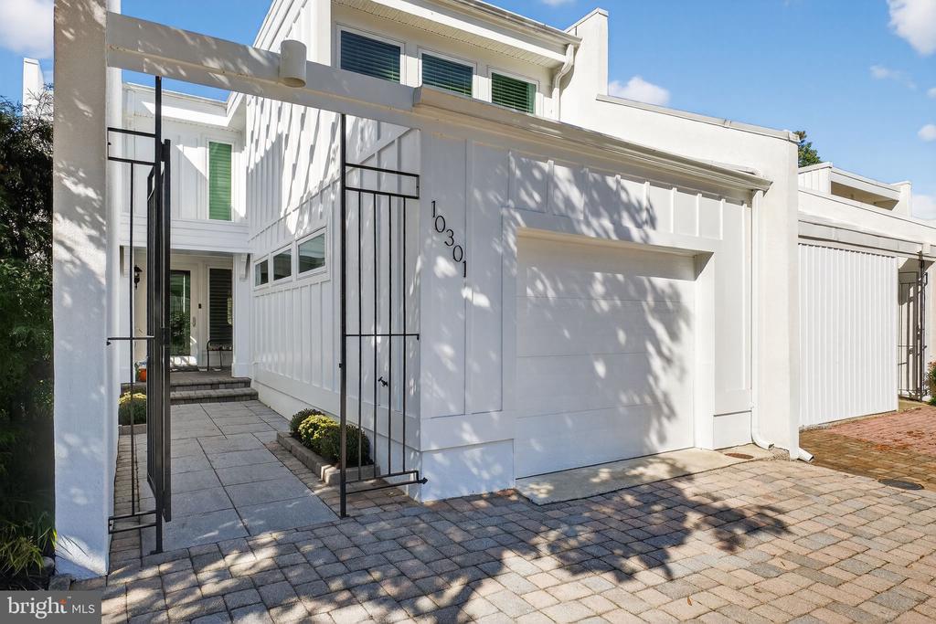 10301 WILDE LAKE TERRACE