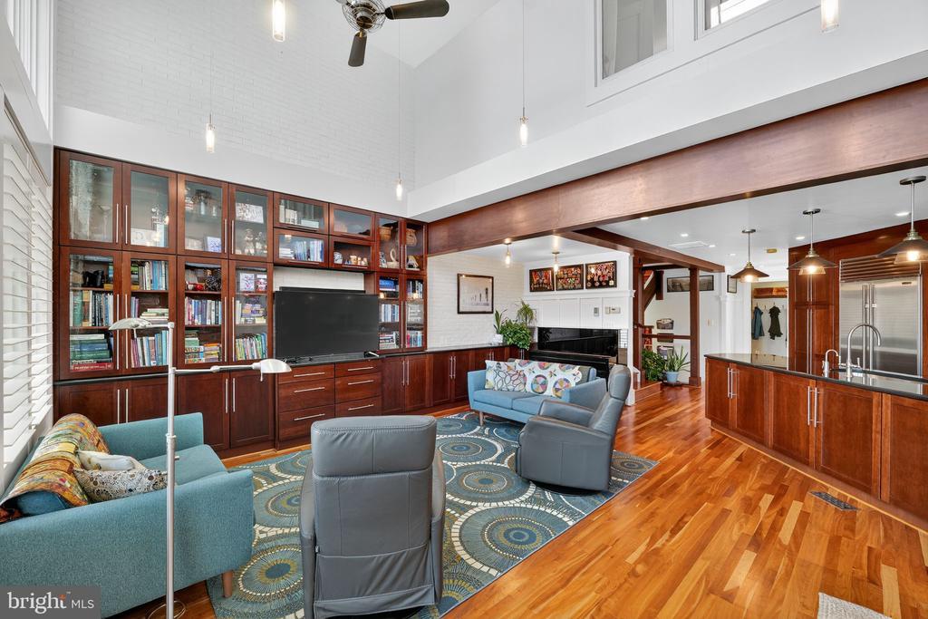10301 WILDE LAKE TERRACE