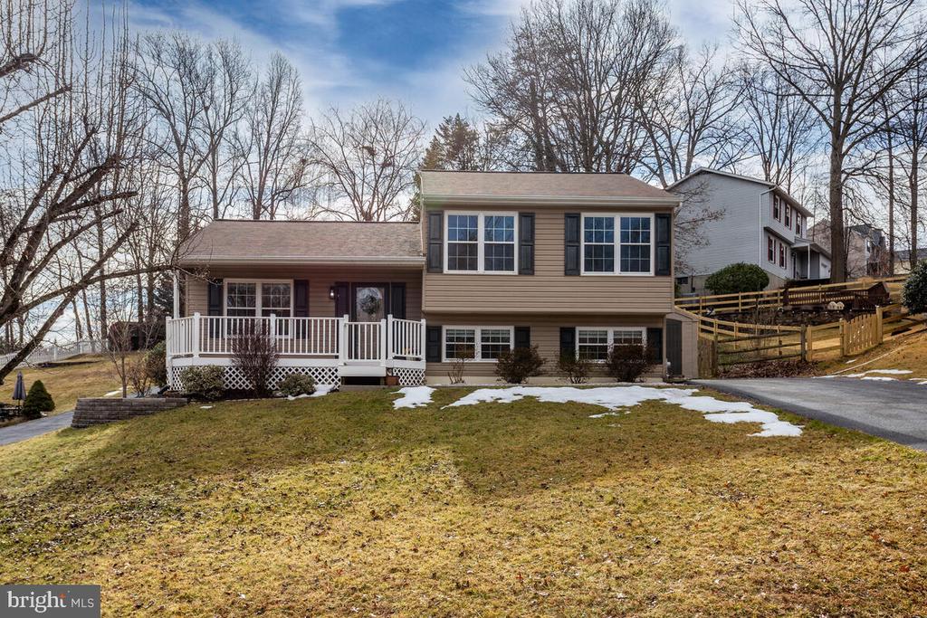 6186 FAIRBOURNE COURT