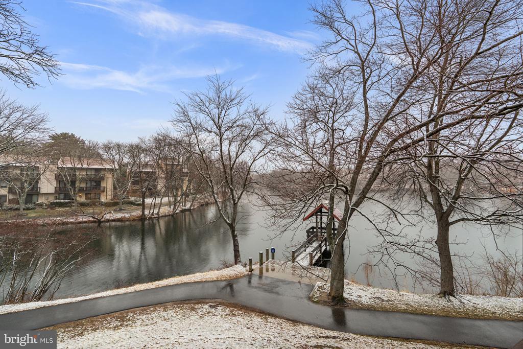 10077 WINDSTREAM DRIVE Unit: 4
