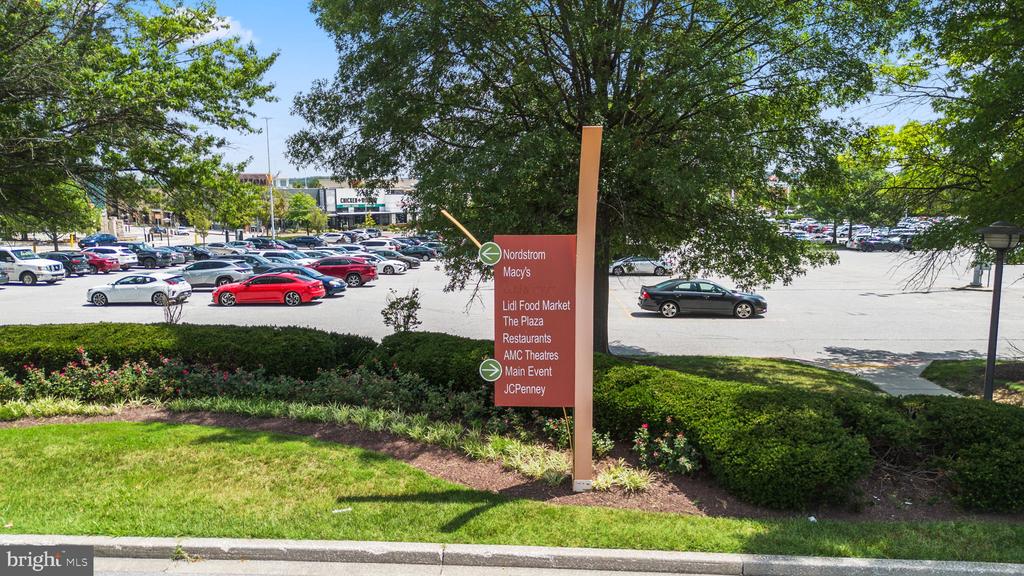 10077 WINDSTREAM DRIVE Unit: 4