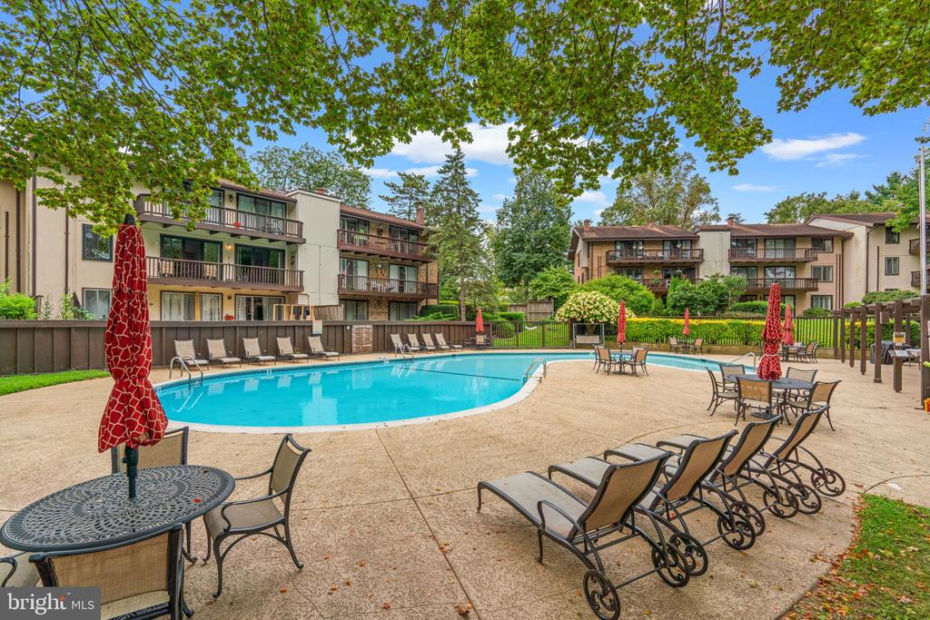 10077 WINDSTREAM DRIVE Unit: 4
