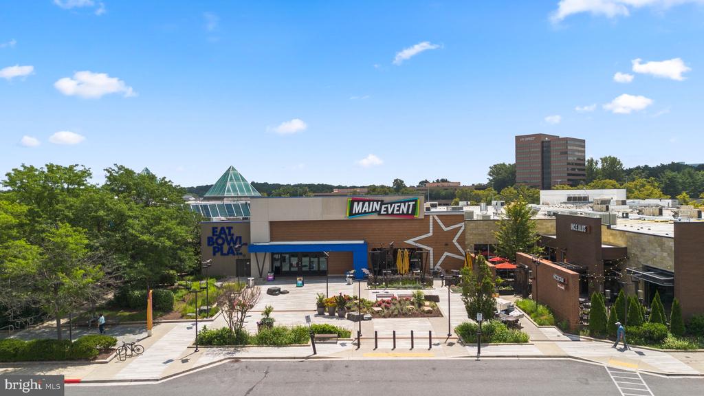 10077 WINDSTREAM DRIVE Unit: 4