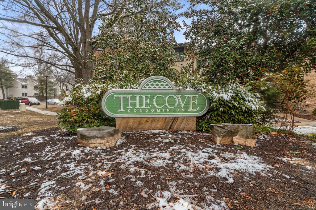 10077 WINDSTREAM DRIVE Unit: 4