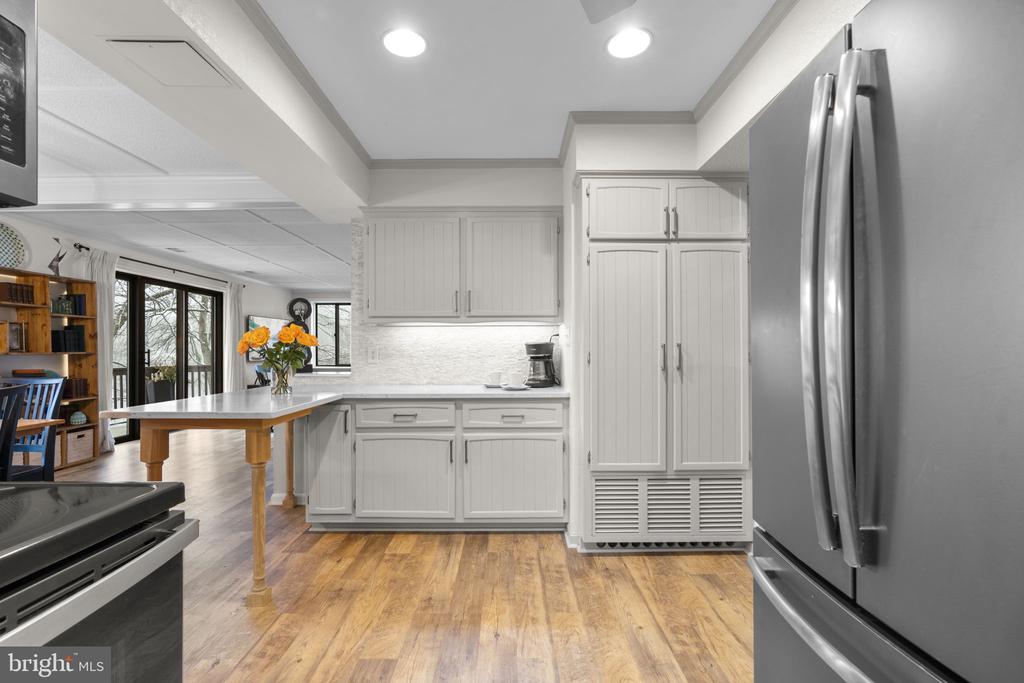 10077 WINDSTREAM DRIVE Unit: 4